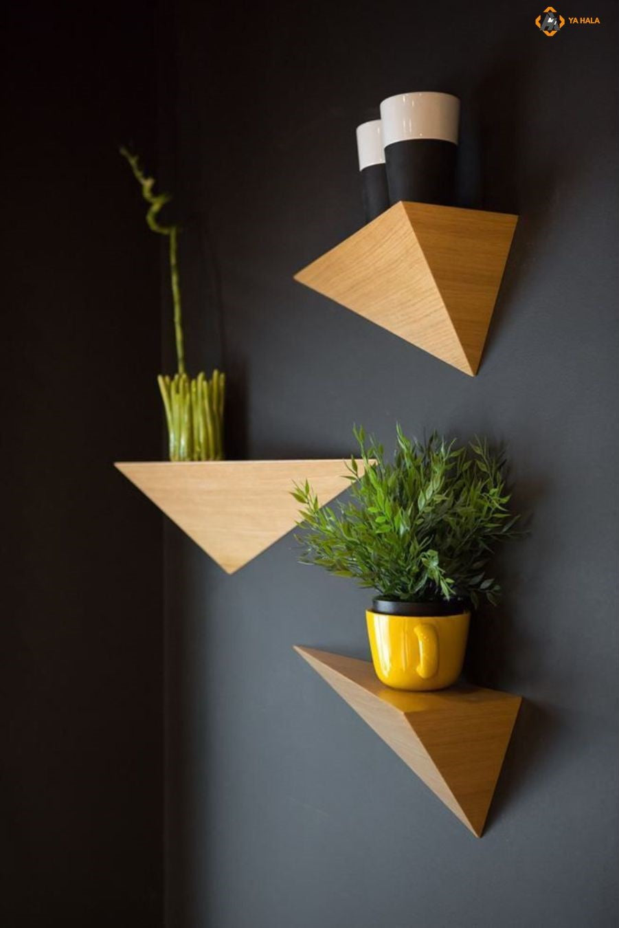 Wooden Wall Plant Decor
