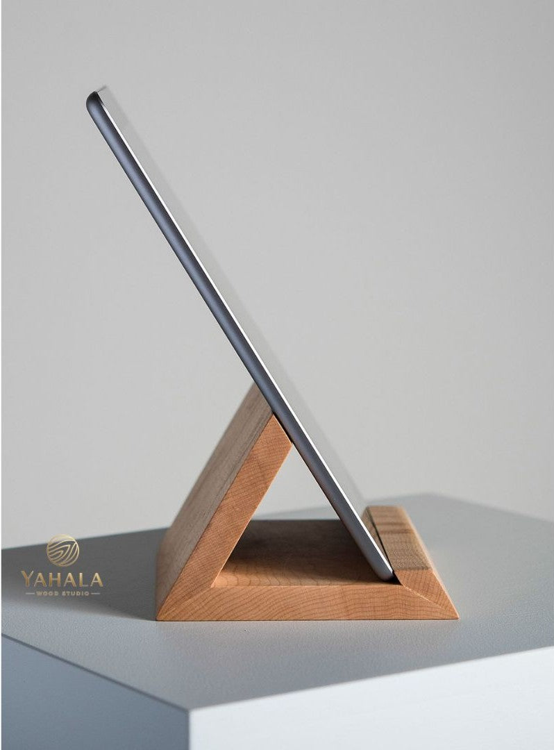 Wooden Mobile Phone Holder - Fabrique Brown